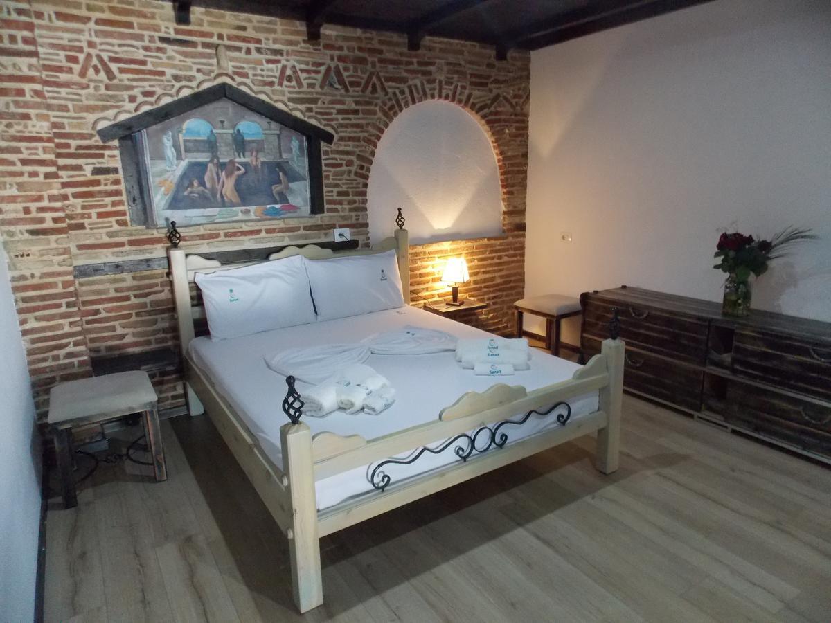 סרנדה Sunset Suites מראה חיצוני תמונה